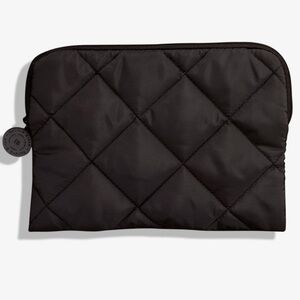 NATURA BISSÉ Barcelona Spain puffy Black Quilted Beauty Cosmetic Travel Bag